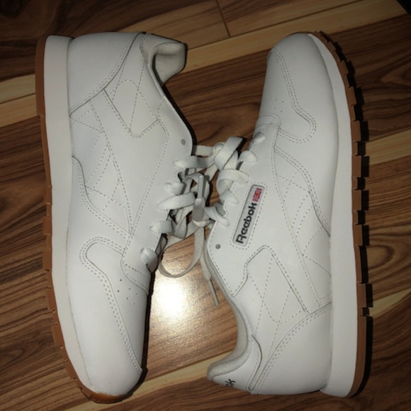 REEBOK CLASSICS - Picture 2 of 2
